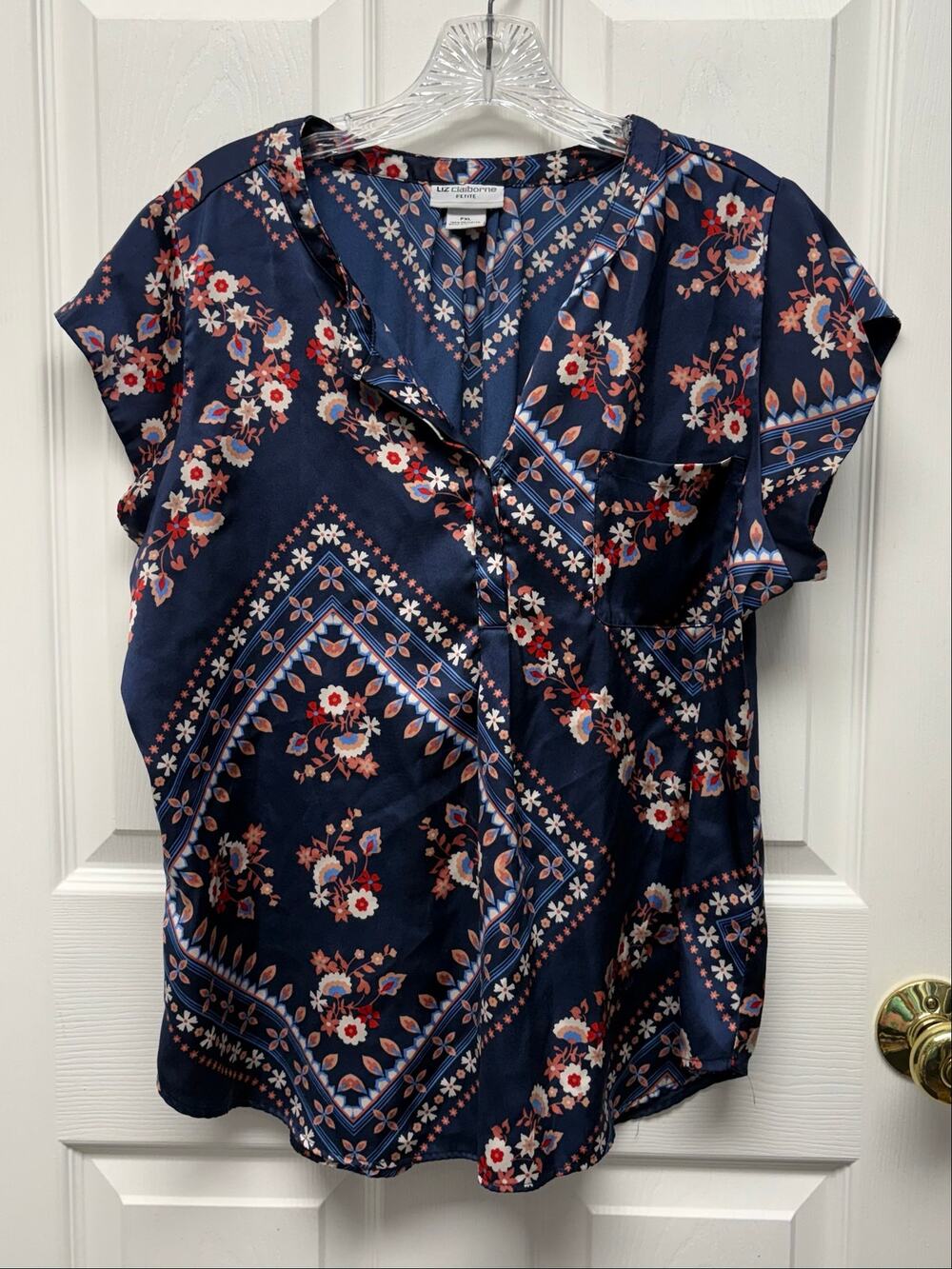 Liz Claiborne Petite Blouse Short Sleeve Floral Size XLP Navy Blue Open Neck